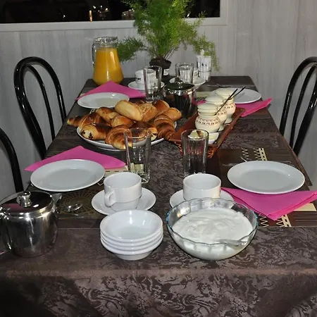 Chez Paulo Et Maria Bed & Breakfast